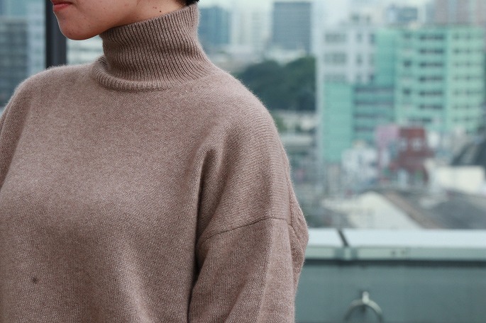 高質 BABY 【美品タグ有】AURALEE CASHMERE 毎日更新 美品】AURALEE