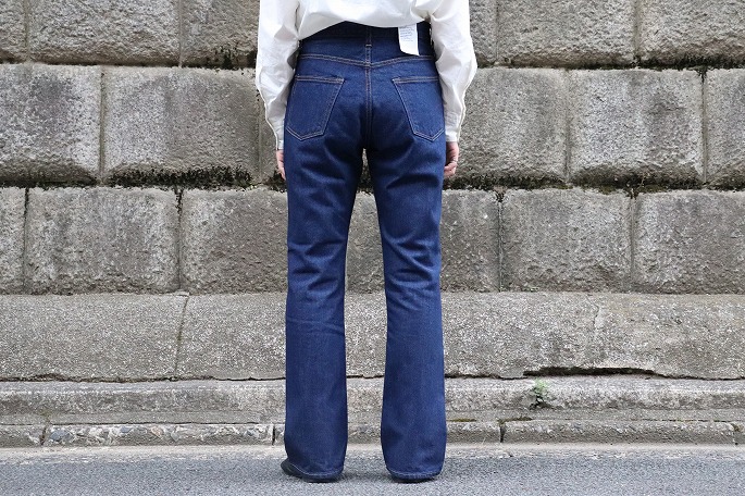 ダブル／ミストブルー cantate 22AW denim flair trousers