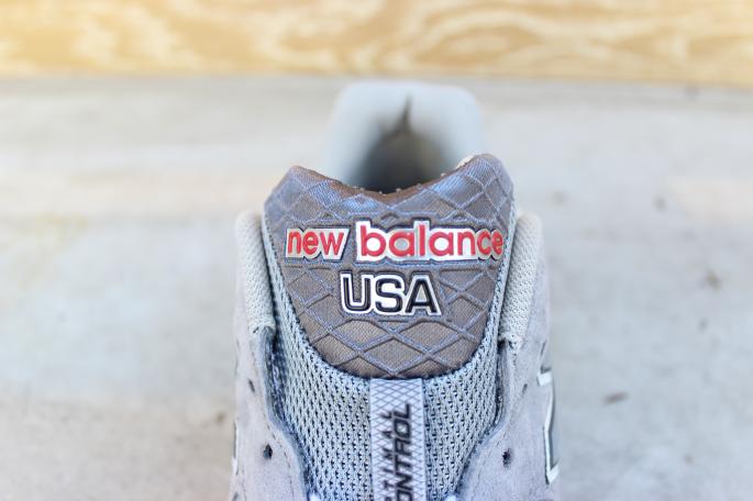 new balance<br />
W990<br />
COLOR / Gray<br />
SIZE / 23,23.5,24,24.5<br />
Made in USA<br />
PRICE / 24,000+tax　　