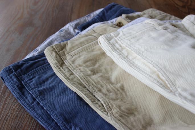 Phlannel<br />
Corduroy Trouser<br />
COLOR / Off White,Beige,Blue<br />
SIZE / S,M,L<br />
Made in Japan<br />
PRICE / 19.000+tax 