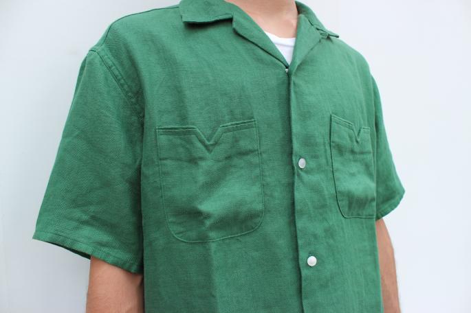 NAISSANCE<br />
LINEN OPEN COLLAR SHIRT<br />
COLOR / GREEN,ORANGE<br />
SIZE / M<br />
Made in Japan<br />
PRICE / 18,000+tax→9,000+tax(50%OFF)<br />
<br />
NAISSANCE<br />
CORDUROY RUGBY SHORTS<br />
COLOR / BEIGE<br />
SIZE / S,M<br />
Made in Japan<br />
PRICE / 18,000+tax→12,600+tax(30%OFF)<br />
