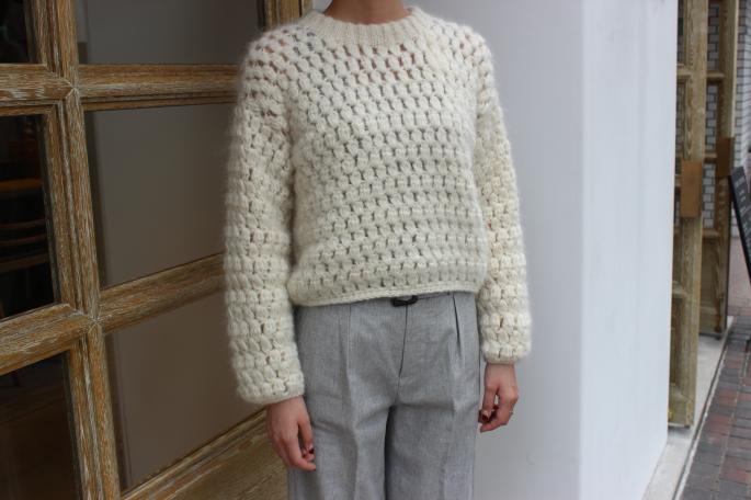 Phlannel<br />
Mohair Hand Knit Crew Neck<br />
COLOR / Off White,Camel<br />
SIZE / 0,1<br />
Made in Japan<br />
PRICE / 39,000+tax<br />
<br />
Phlannel<br />
Chambray Wide Trousers<br />
COLOR / Gray<br />
SIZE / 0,1,2<br />
Made in Japan<br />
PRICE / 22,000+tax<br />
<br />
