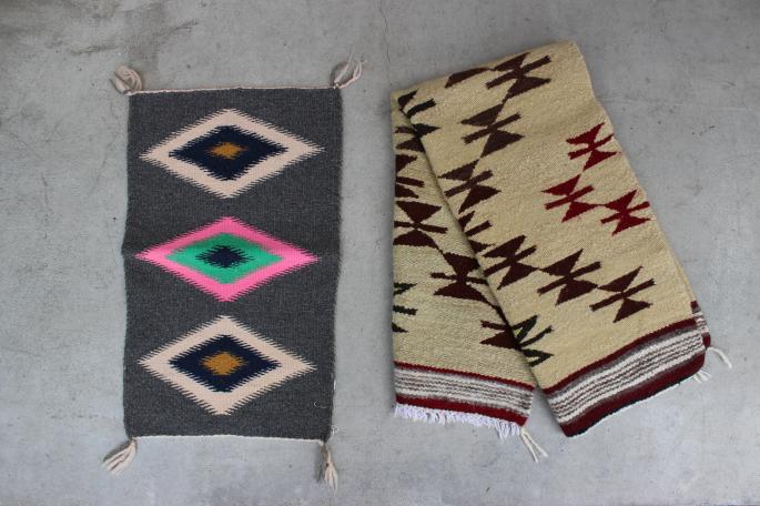 NAVAJO<br />
RUG<br />
SIZE / 68×73(left) 41×61(right)<br />
Made in USA<br />
PRICE /18.000+tax (left) 16.000+tax(right)<br />
<br />
