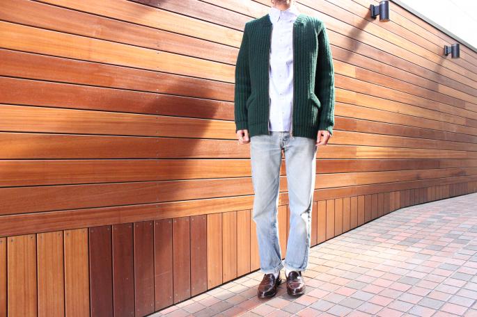 A Kind of Guise<br />
Hakan Knit Blouson<br />
COLOR / Green、Camel<br />
SIZE / S,M<br />
Made in Germany<br />
PRICE / 46,000+tax<br />
<br />
A Kind of Guise<br />
Saray Shirt<br />
COLOR / Sax<br />
SIZE / S,M<br />
Made in Germany<br />
PRICE / 25,000+tax<br />
