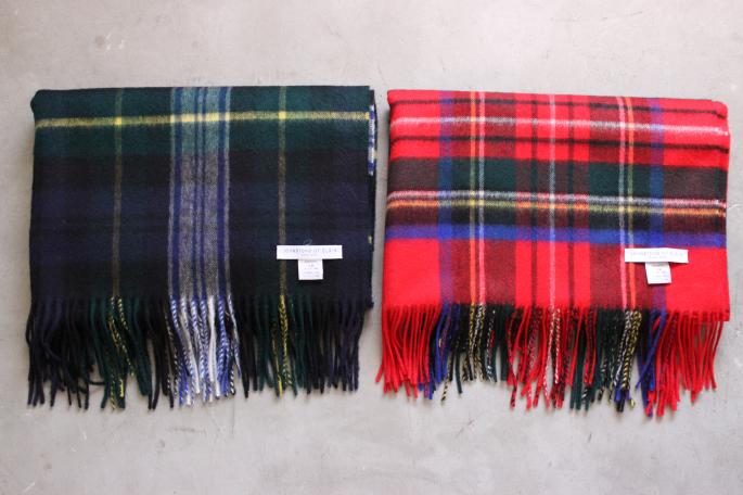 Johnstons<br />
Cashmere Check Stall<br />
COLOR / Red,Navy<br />
SIZE / Free<br />
Made in Scotland<br />
PRICE / 59,000+tax
