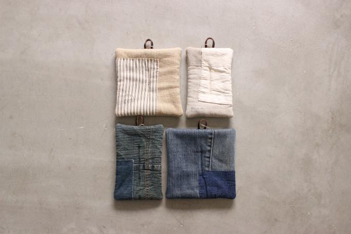 UTO<br />
POTMAT<br />
Made in Japan<br />
PRICE / 2,800+tax<br />
<br />
月兎印<br />
Slim pot<br />
Made in Japan<br />
PRICE / 10,000+tax<br />
<br />
