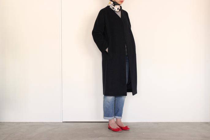 SOSO PHLANNEL<br />
Collarless Coat<br />
SIZE / 34,36<br />
COLOR / Navy, Gray<br />
Made in Japan<br />
PRICE / 54,000+tax<br />
<br />
Vintage<br />
CHANEL Scarf<br />
PRICE / 40,000+tax<br />
<br />
Vintage<br />
Levi's<br />
501 RED LINE<br />
PRICE / 11,000+tax<br />
<br />
repetto<br />
CENDRILLON<br />
COLOR / Blue,Red<br />
SIZE / 36,37,38,39<br />
Made in France<br />
PRICE / 32,000+tax