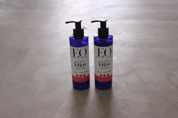 EO<br />
Body Lotion<br />
AROMA / French Lavender<br />
SIZE / 236ml<br />
PRICE / 2,000+tax