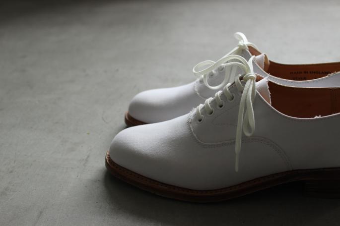 SANDERS<br />
Female Royal Army Ⅱ<br />
COLOR / White<br />
SIZE / 4, 4H,5,5H<br />
Made in England<br />
PRICE / 34,000+tax