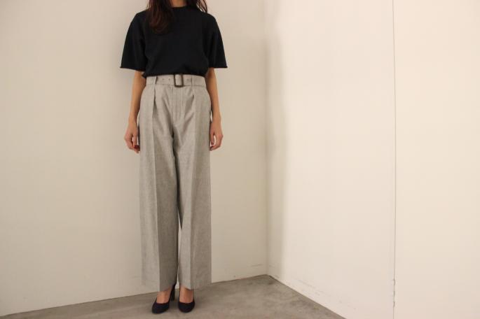 HEIGHT / 165㎝<br />
WEAR SIZE / 0<br />
<br />
Phlannel<br />
Chambray Wide Trousers<br />
COLOR / Gray<br />
SIZE / 0,1,2<br />
PRICE / 24,000+tax<br />
<br />
C/silk Crew Neck kint<br />
COLOR / White,Navy,Red<br />
SIZE / 0,1<br />
PRICE / 18,000+tax<br />
<br />
Made In Japan