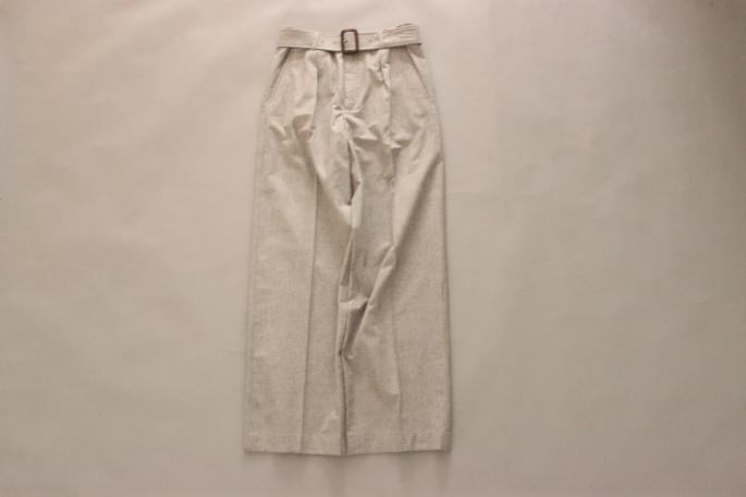 HEIGHT / 165㎝<br />
WEAR SIZE / 0<br />
<br />
Phlannel<br />
Chambray Wide Trousers<br />
COLOR / Gray<br />
SIZE / 0,1,2<br />
PRICE / 24,000+tax<br />
<br />
C/silk Crew Neck kint<br />
COLOR / White,Navy,Red<br />
SIZE / 0,1<br />
PRICE / 18,000+tax<br />
<br />
Made In Japan
