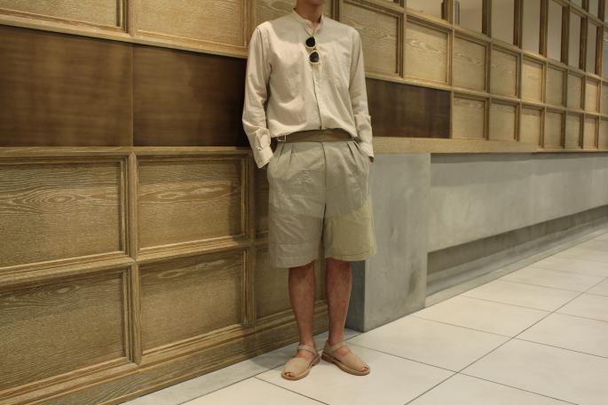 HEIGHT / 175cm<br />
WEAR SIZE / S<br />
<br />
Rebuild by Needles<br />
Ghurka Shorts<br />
COLOR / Khaki<br />
SIZE / S<br />
Made In Japan<br />
PRICE / 29,000＋tax<br />
<br />
COMOLI<br />
Band Collar Shirts<br />
COLOR / Pin Stripe,Sax,Green<br />
SIZE / 1,2<br />
Made In Japan<br />
PRICE / 22,000＋tax<br />
 <br />
HEREU<br />
Rander<br />
COLOR / Black<br />
SIZE / 40,41,42<br />
Made In Spain<br />
PRICE / 54,000＋tax<br />
<br />
ayame<br />
Admiral<br />
COLOR / Cuba,Dalmatian,Shell<br />
SIZE / Free<br />
Made In Japan<br />
PRICE / 33,000+tax<br />

