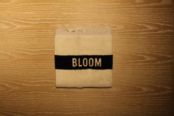 BLOOM&BRANCH<br />
Blanket Towel<br />
Made In Japan<br />
PRICE / 7,000+tax