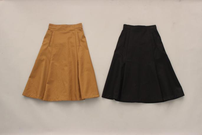 HEIGHT / 159㎝<br />
WEAR SIZE / 0<br />
<br />
Phlannel<br />
Finx Cavalry Twill Semi Flare Skirt <br />
COLOR / Black,Camel<br />
SIZE / 0,1<br />
PRICE / 32,000+tax<br />
<br />
Suvin Cotton Pocket T-shirt <br />
COLOR / White,Gray,Navy,Bordeaux<br />
SIZE / 0,1,2<br />
PRICE / 19,000+tax<br />
<br />
Made In Japan<br />
<br />
adidas<br />
SUPERSTAR 80s<br />
COLOR / Black<br />
SIZE / 22.5,23,23.5,24,24.5<br />
PRICE / 14,000+tax<br />
