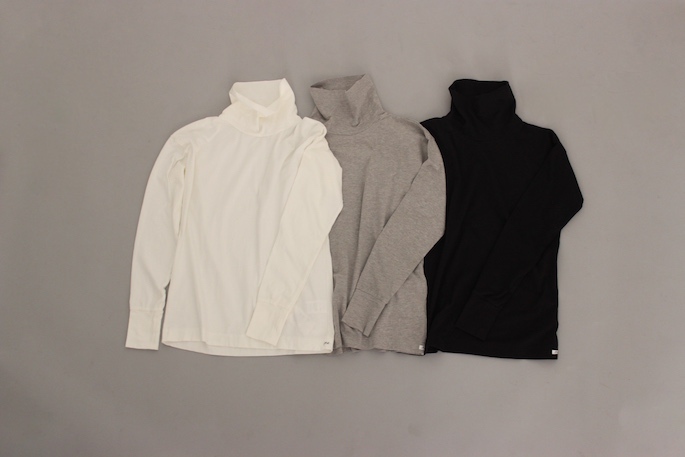 HEIGHT / 154㎝<br />
WEAR SIZE / 0<br />
<br />
Phlannel<br />
Suvin Cotton Turtleneck T-Shirt<br />
COLOR / White,Gray,Black<br />
SIZE / 0,1<br />
PRICE / 14,000+tax<br />
 <br />
Oxford Wide Trousers<br />
COLOR / Navy<br />
SIZE / 0,1,2<br />
PRICE / 24,000+tax<br />
<br />
Made In Japan