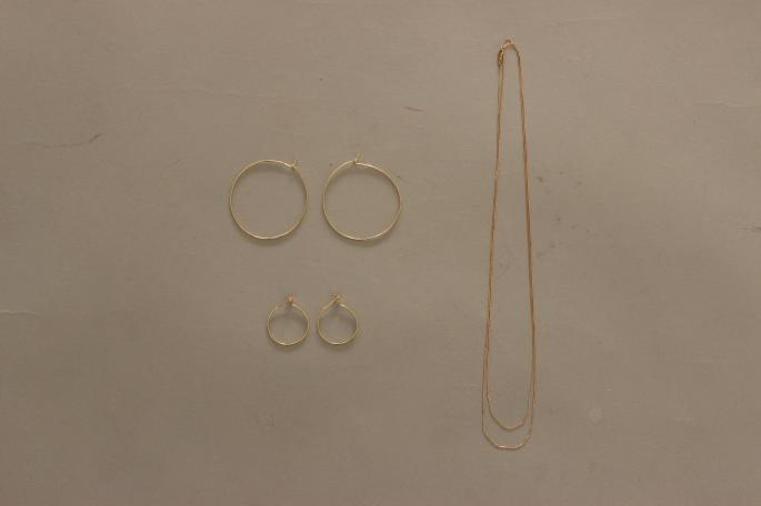 GIGI<br />
<br />
Zodiac Signet Ring (Left)<br />
COLOR / Gold<br />
PRICE / 126,000+tax<br />
<br />
Byzantine Ring (Right) <br />
COLOR / Gold<br />
PRICE / 66,000+tax<br />
<br />
Made In Japan