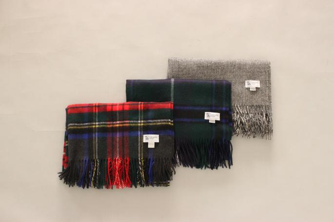 HIGHT / 154cm<br />
WEAR SIZE / F<br />
<br />
JOHNSTON'S<br />
Cashmere Stole<br />
COLOR / Charcoal Stewart, Green Douglas, Glen Check<br />
SIZE / F<br />
Made In England<br />
PRICE / 62,000+tax<br />
<br />
SOSO PHLANNEL<br />
Crew Long Knit<br />
COLOR / Gray,Navy<br />
SIZE / 36<br />
Made In Japan<br />
PRICE / 33,000+tax