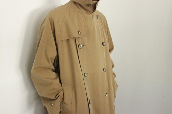 HIGHT / 177cm<br />
WEAR SIZE / 38<br />
<br />
KAPTAIN SUNSHINE<br />
Trench Coat<br />
COLOR / Narrow Stripe<br />
SIZE / 36,38<br />
Made In Japan<br />
PRICE / 74,000+tax <br />
<br />
Phlannel<br />
Ra/Co/Si Guernsey Sweater <br />
COLOR / White,Navy,Beige<br />
SIZE / S,M,L<br />
Made In Japan<br />
PRICE / 26,000+tax<br />
<br />
VINTAGE<br />
LEVIS 501 XX <br />
SIZE / W30,L33<br />
Made In USA<br />
PRICE / 178,000+tax