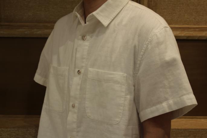 HIGHT / 168cm<br />
WEAR SIZE / S<br />
<br />
Porter Classic<br />
White Gingham Short Sleeve Shirt<br />
COLOR / White<br />
SIZE / S,M<br />
PRICE / 27,000+tax<br />
<br />
Palaka Pants<br />
COLOR / Indigo<br />
SIZE / S,M<br />
PRICE / 27,000+tax<br />
<br />
JOJO<br />
Sandal Ecsaine Leather<br />
COLOR / Navy<br />
SIZE / M,L<br />
PRICE / 28,000+tax<br />
<br />
Made In Japan